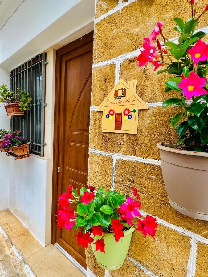 Вілла Casa Dei Fiori Каровіньйо Екстер'єр фото